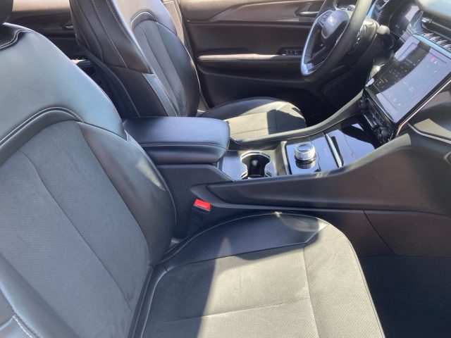 2024 Jeep Grand Cherokee Altitude - Photo 11