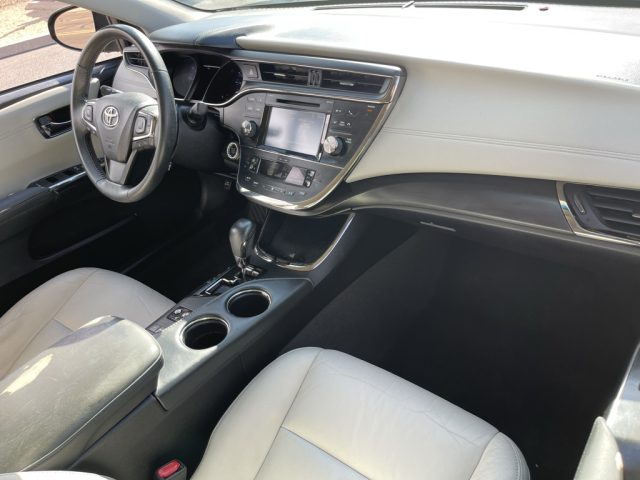 2017 Toyota Avalon XLE - Photo 14