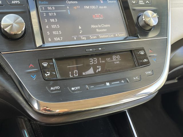 2017 Toyota Avalon XLE - Photo 26