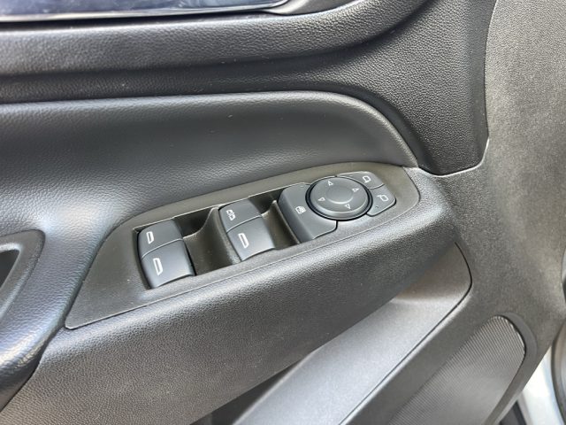 2023 Chevrolet Equinox LT - Photo 19