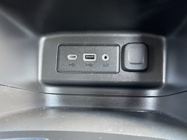 2023 Chevrolet Equinox LT - Photo 27